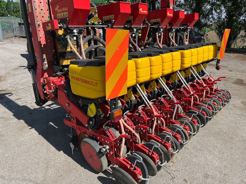 MaterMacc MS 8230 - Сеялка точного высева: фото 3 MaterMacc MS 8230 - Сеялка точного высева: фото 3