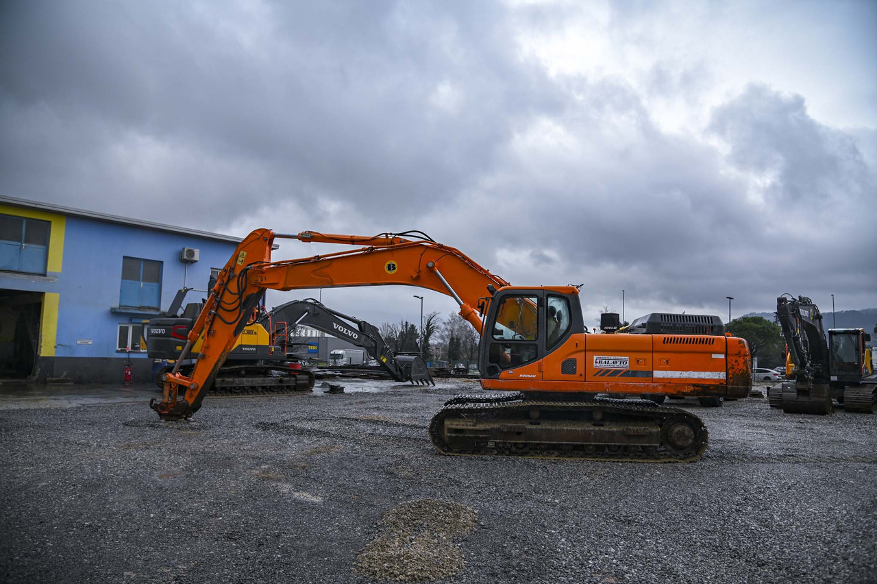 DOOSAN DX340LC - Гусеничный экскаватор: фото 3 DOOSAN DX340LC - Гусеничный экскаватор: фото 3