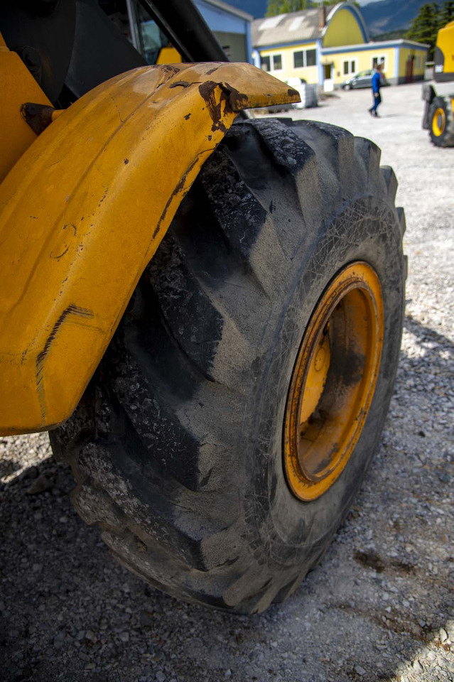 Колёсный погрузчик HYUNDAI HL740TM-7 for parts: фото 17