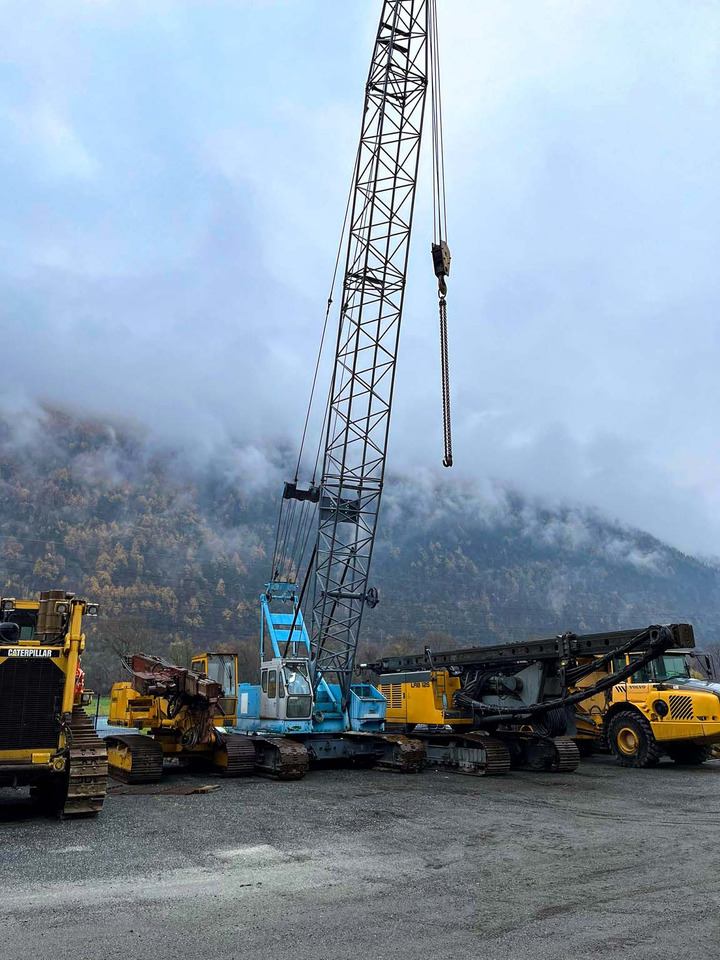 Hitachi KH 180-2 - Гусеничный кран: фото 3 Hitachi KH 180-2 - Гусеничный кран: фото 3