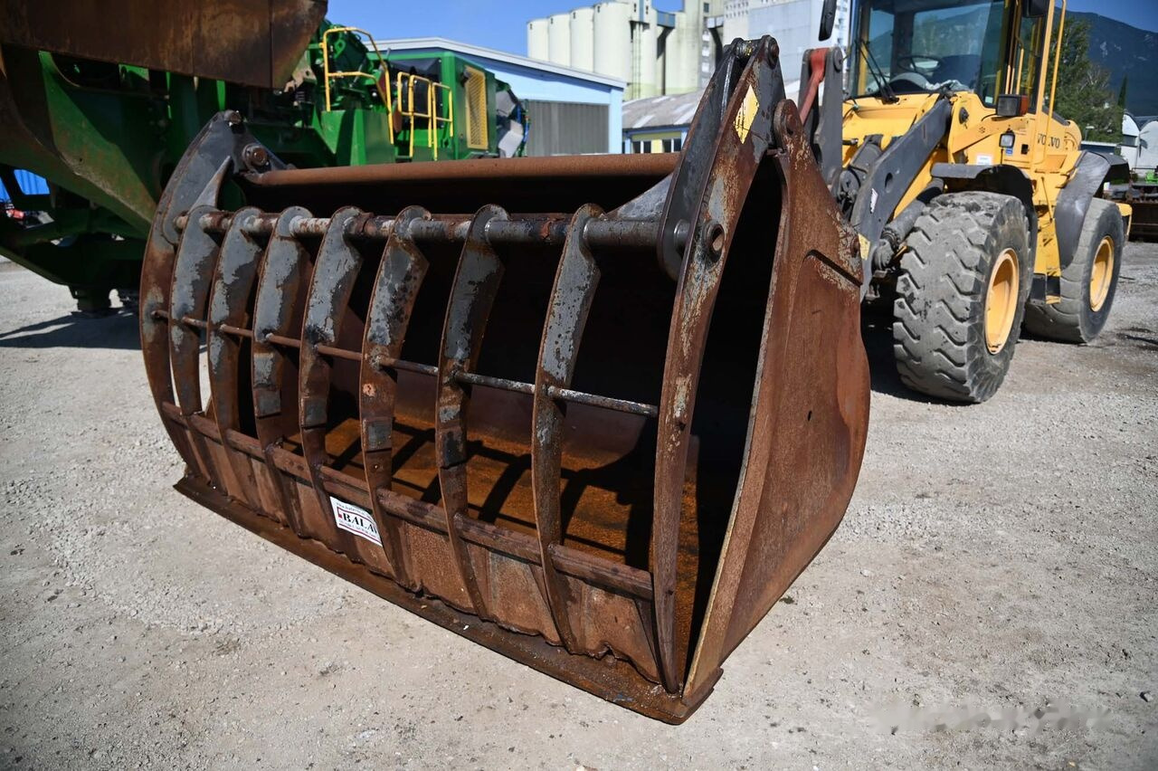 Trevi Benne Loader bucket 3000 mm - Ковш для погрузчика: фото 2 Trevi Benne Loader bucket 3000 mm - Ковш для погрузчика: фото 2