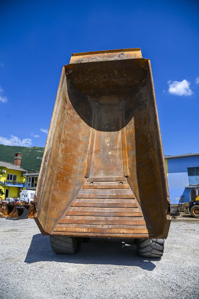 Сочленённый самосвал VOLVO A40F: фото 19