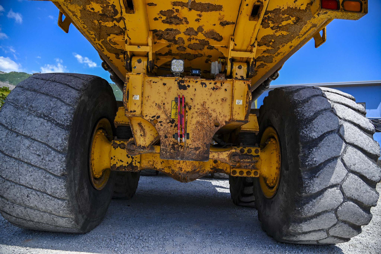 Сочленённый самосвал VOLVO A40F: фото 42