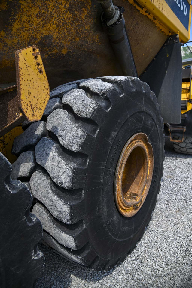 Сочленённый самосвал VOLVO A40F: фото 48