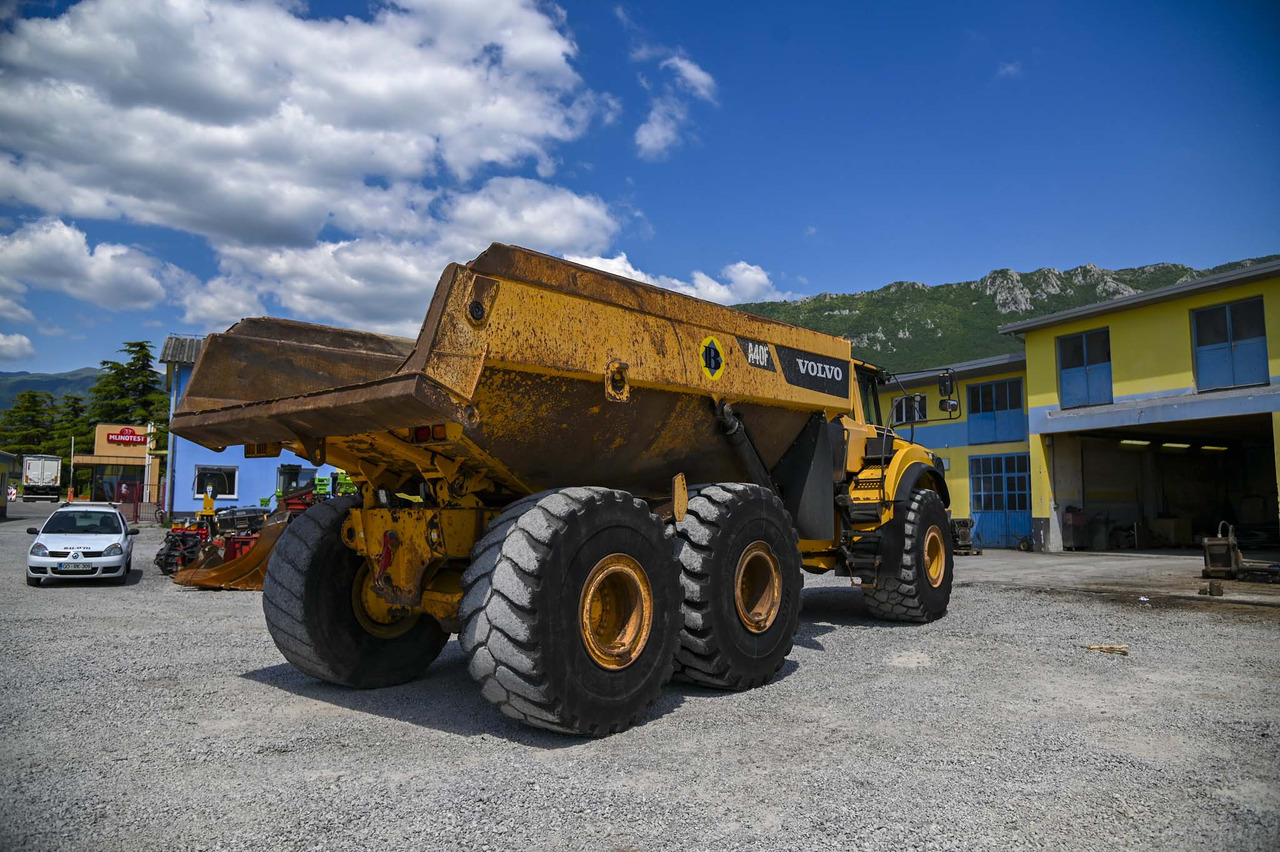 Сочленённый самосвал VOLVO A40F: фото 6