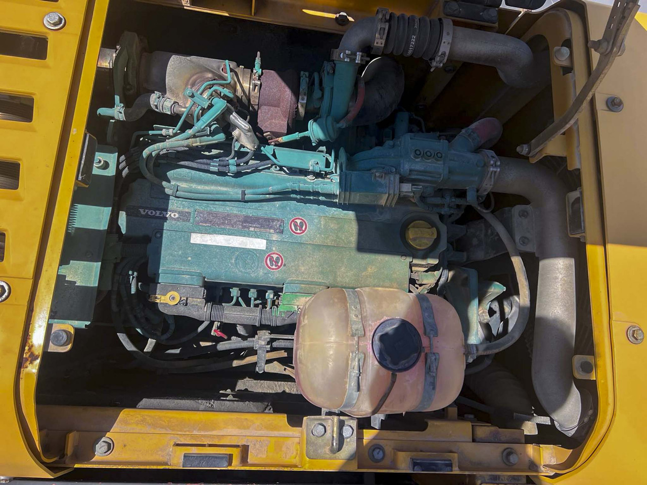 Гусеничный экскаватор VOLVO EC220D: фото 9