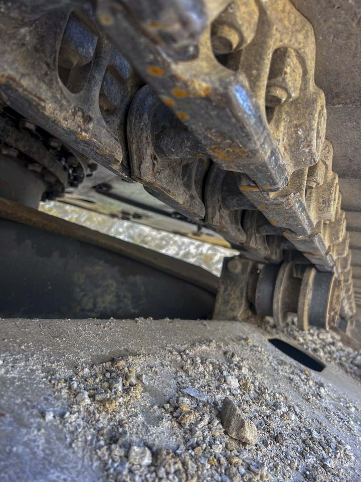 Гусеничный экскаватор VOLVO EC220D: фото 6