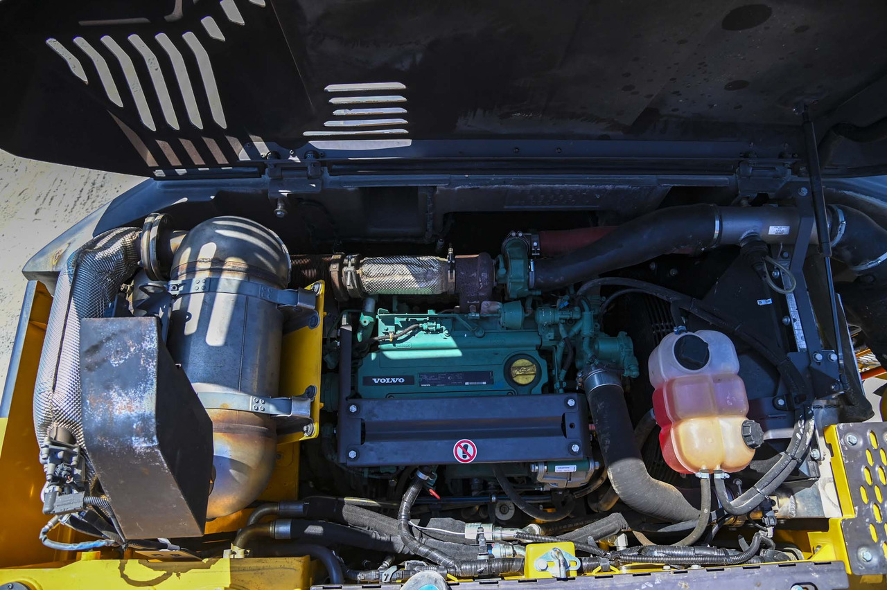 Колёсный погрузчик VOLVO EWR150E: фото 41 Колёсный погрузчик VOLVO EWR150E: фото 41