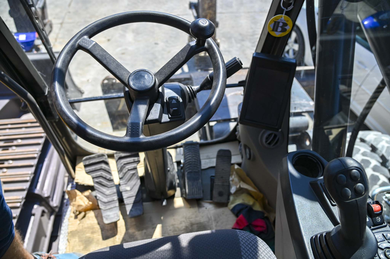 Колёсный погрузчик VOLVO EWR150E: фото 49 Колёсный погрузчик VOLVO EWR150E: фото 49