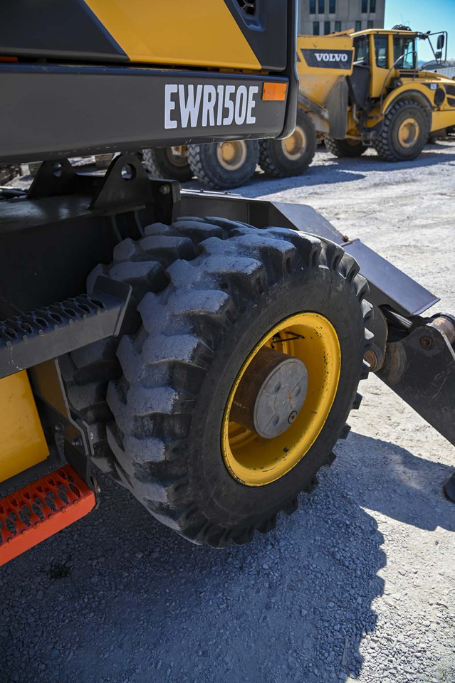 Колёсный погрузчик VOLVO EWR150E: фото 32 Колёсный погрузчик VOLVO EWR150E: фото 32