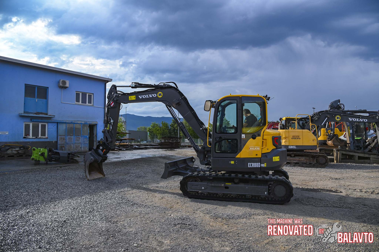 Volvo ECR88D - Мини-экскаватор: фото 4 Volvo ECR88D - Мини-экскаватор: фото 4