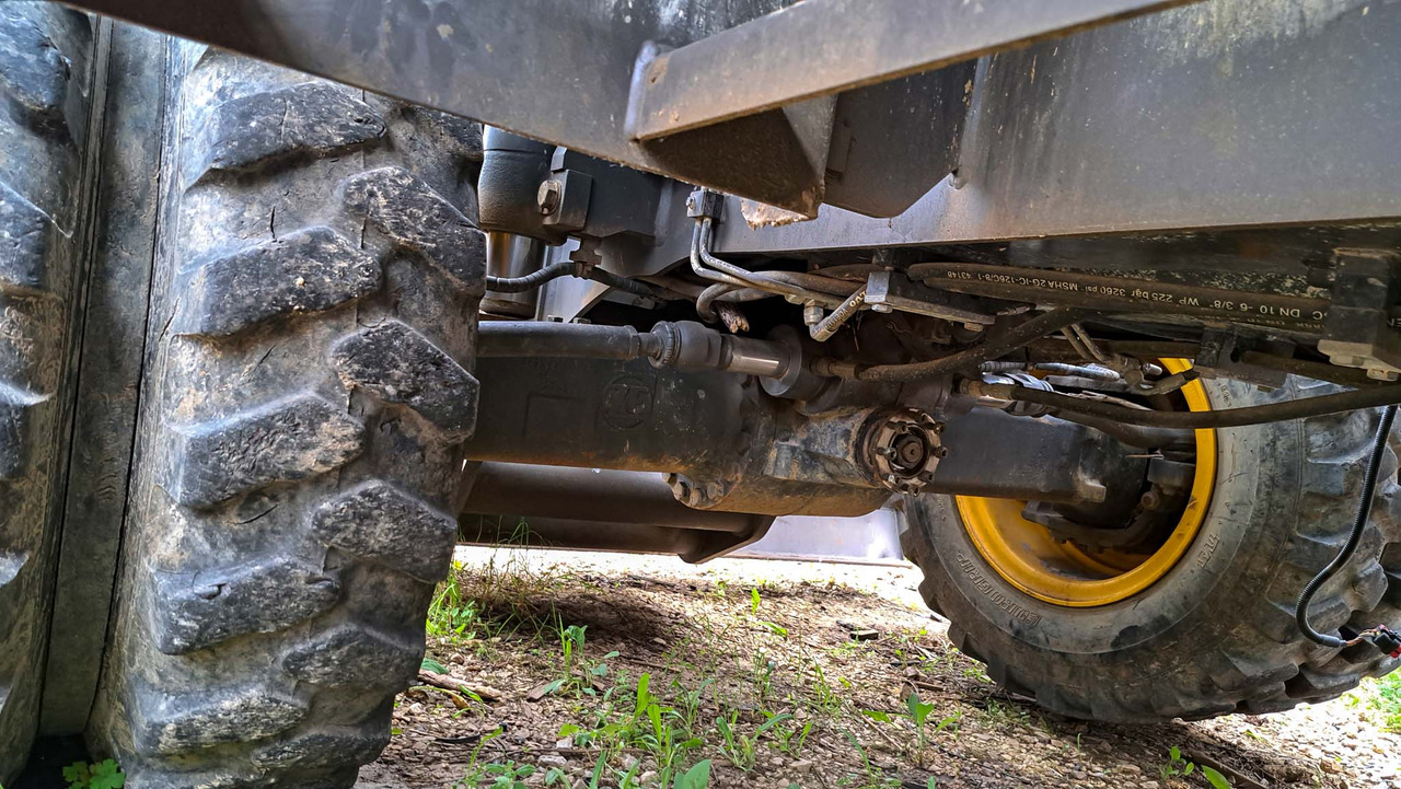 Volvo front axle 14693936 for Volvo EWR150E, EW180E, EWR170E, EW200E MH, EW160E - Передняя ось для Экскаваторов: фото 2 Volvo front axle 14693936 for Volvo EWR150E, EW180E, EWR170E, EW200E MH, EW160E - Передняя ось для Экскаваторов: фото 2