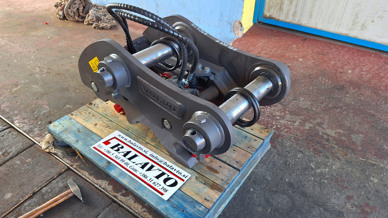 Volvo hydraulic quick coupler UNI65 - Сцепное устройство для Экскаваторов: фото 5 Volvo hydraulic quick coupler UNI65 - Сцепное устройство для Экскаваторов: фото 5