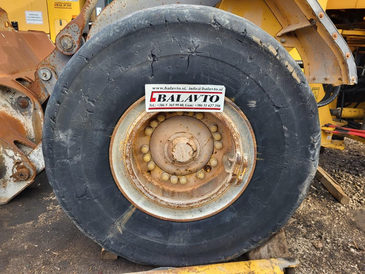 Volvo rims - Колесный диск для Погрузчиков: фото 1 Volvo rims - Колесный диск для Погрузчиков: фото 1