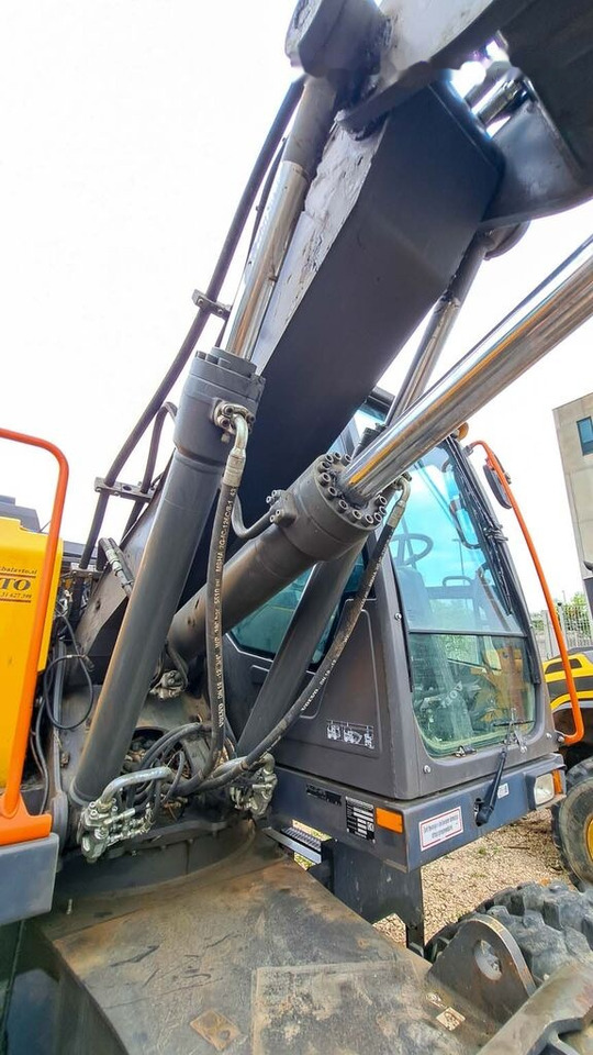 Volvo boom cylinder 14687689 Volvo EWR150E, EWR170E - Запчасти для Экскаваторов: фото 2 Volvo boom cylinder 14687689 Volvo EWR150E, EWR170E - Запчасти для Экскаваторов: фото 2