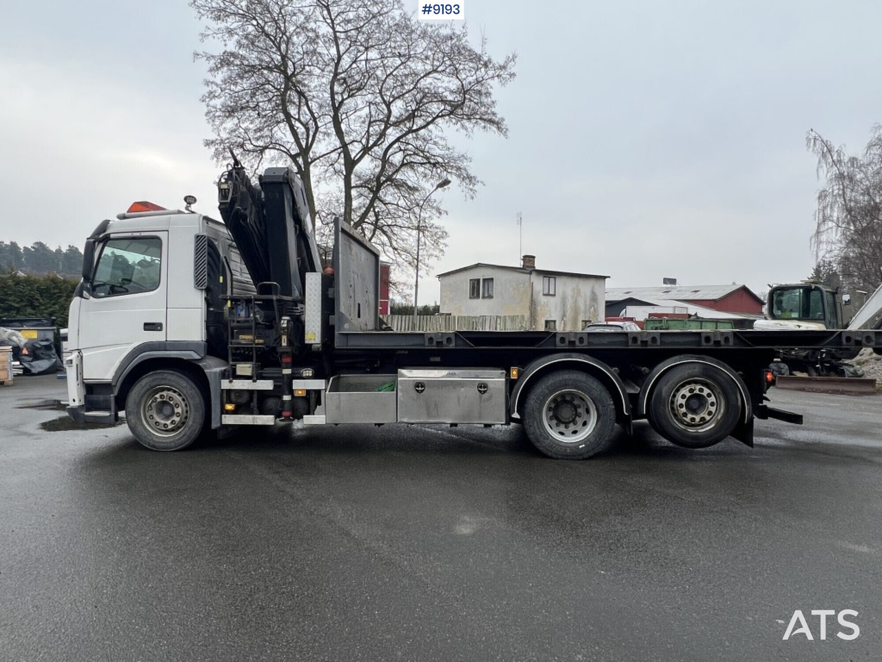 Crane truck VOLVO FM 6*2 with Flatbed and Gravel flatbed (See Video) - Автоманипулятор: фото 2 Crane truck VOLVO FM 6*2 with Flatbed and Gravel flatbed (See Video) - Автоманипулятор: фото 2