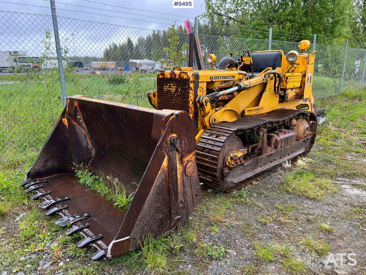 Crawler dozer INTERNATIONAL L125 - Бульдозер: фото 2 Crawler dozer INTERNATIONAL L125 - Бульдозер: фото 2