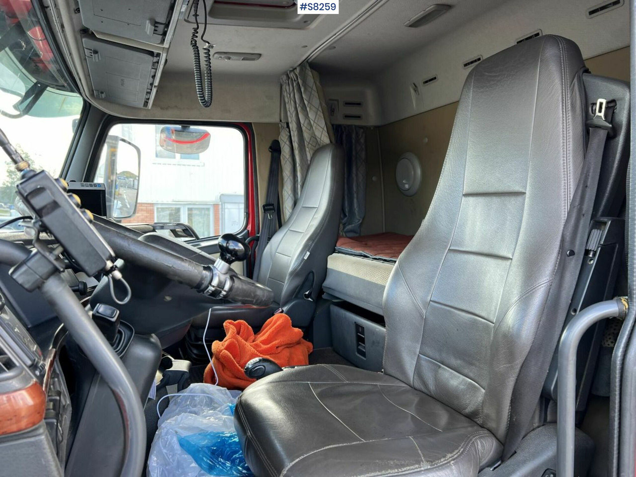 Volvo FH 480 Hook Truck, see video - Другая техника: фото 5 Volvo FH 480 Hook Truck, see video - Другая техника: фото 5