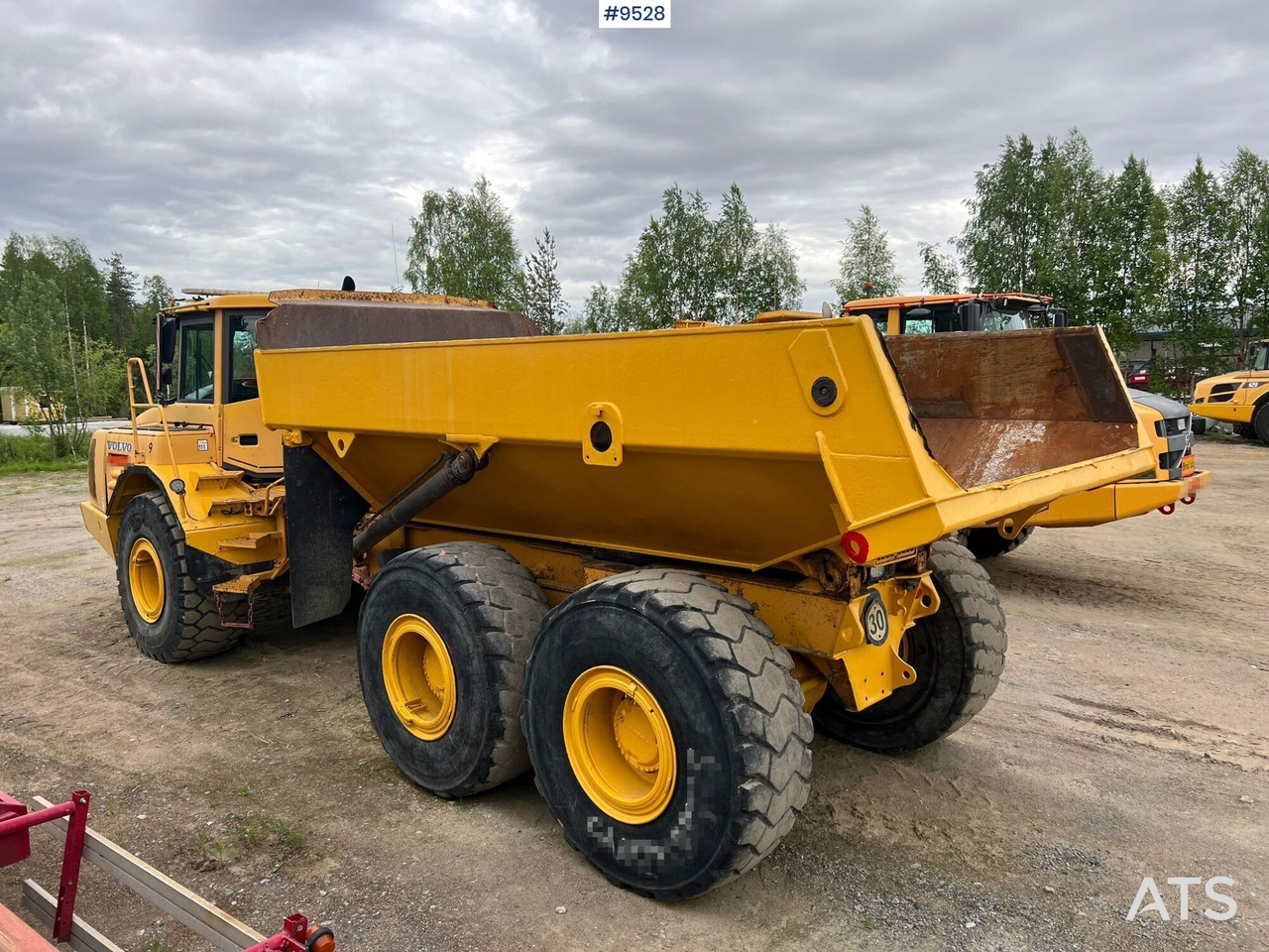 Dumper Volvo A25D 6X6 (SEE VIDEO) - Сочленённый самосвал: фото 3 Dumper Volvo A25D 6X6 (SEE VIDEO) - Сочленённый самосвал: фото 3