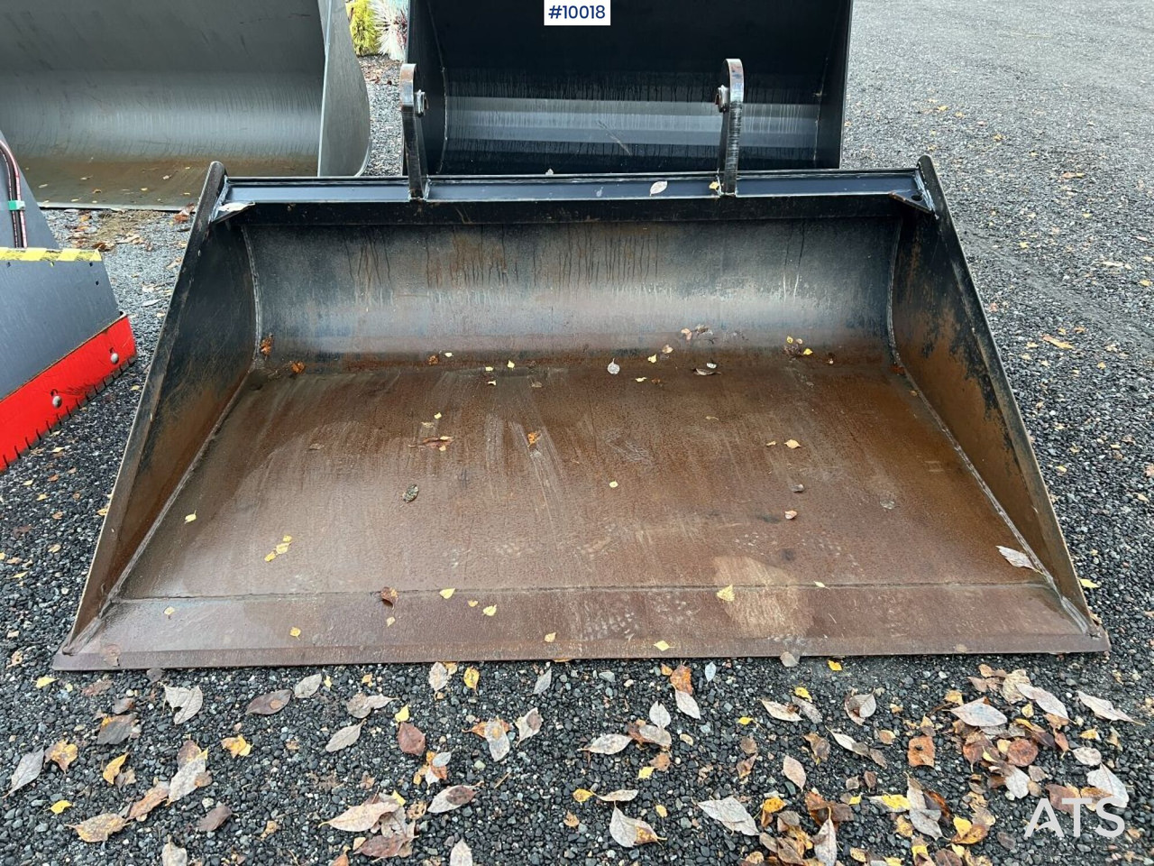 LS Planer bucket with Large BM - Ковш для погрузчика: фото 2 LS Planer bucket with Large BM - Ковш для погрузчика: фото 2