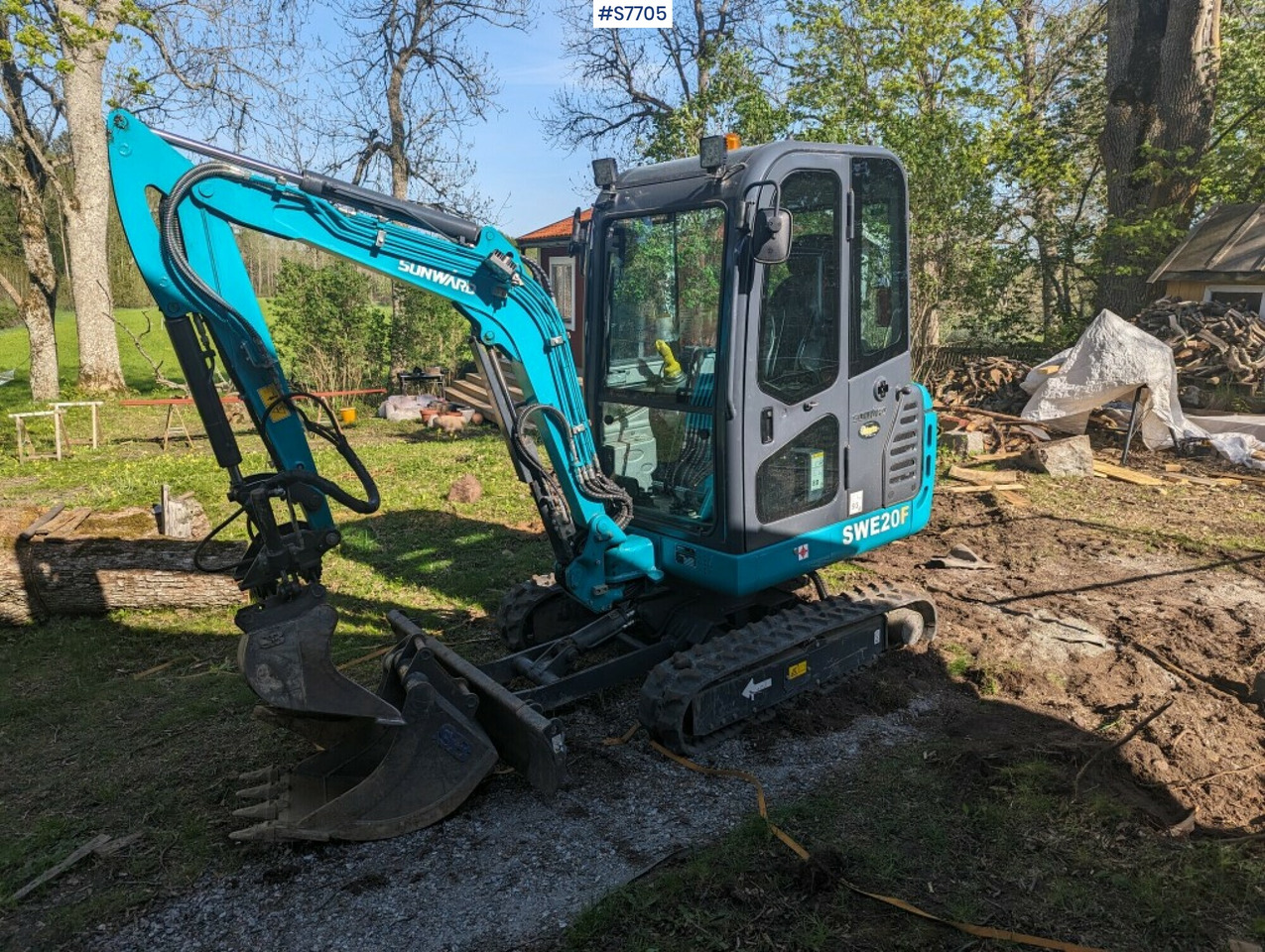 Mini excavator Sunward SWE20F with buckets SEE VIDEO - Экскаватор: фото 1 Mini excavator Sunward SWE20F with buckets SEE VIDEO - Экскаватор: фото 1