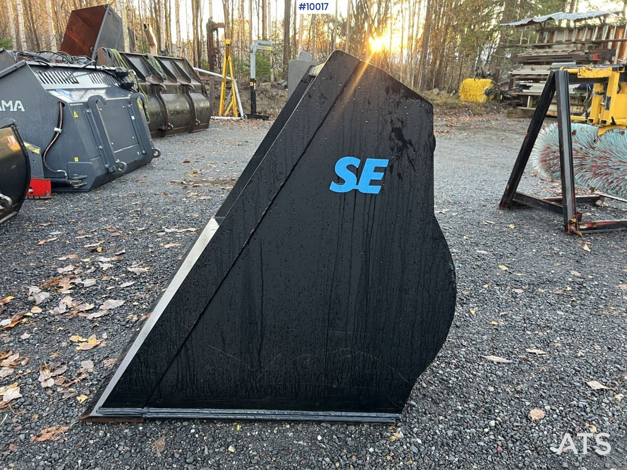 SE Equipment Bucket 2100L Large BM - Ковш для погрузчика: фото 5 SE Equipment Bucket 2100L Large BM - Ковш для погрузчика: фото 5