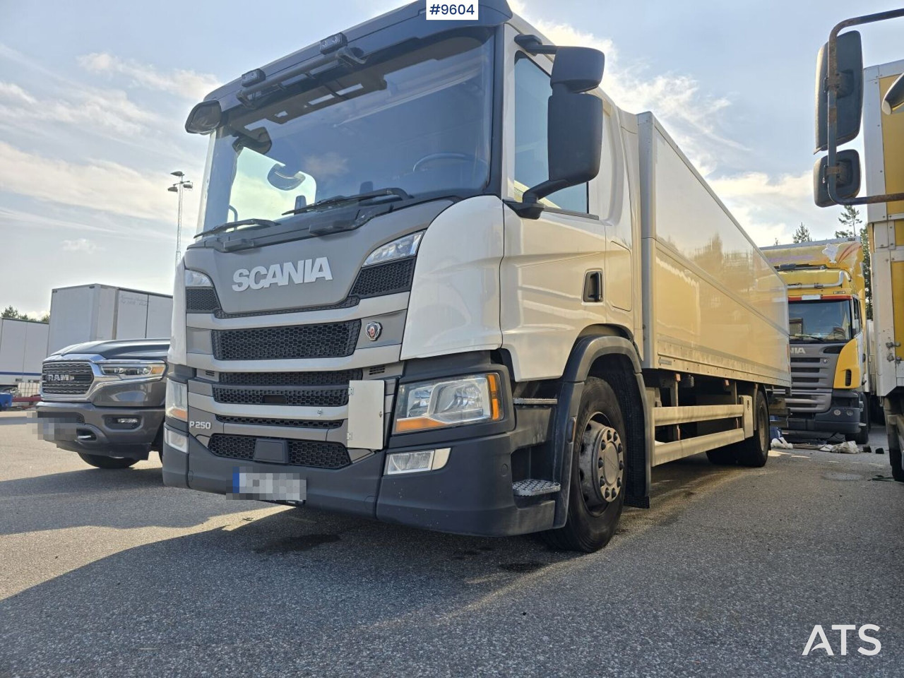 Scania P250 Liftable and lowerable body - Грузовик с закрытым кузовом: фото 1 Scania P250 Liftable and lowerable body - Грузовик с закрытым кузовом: фото 1