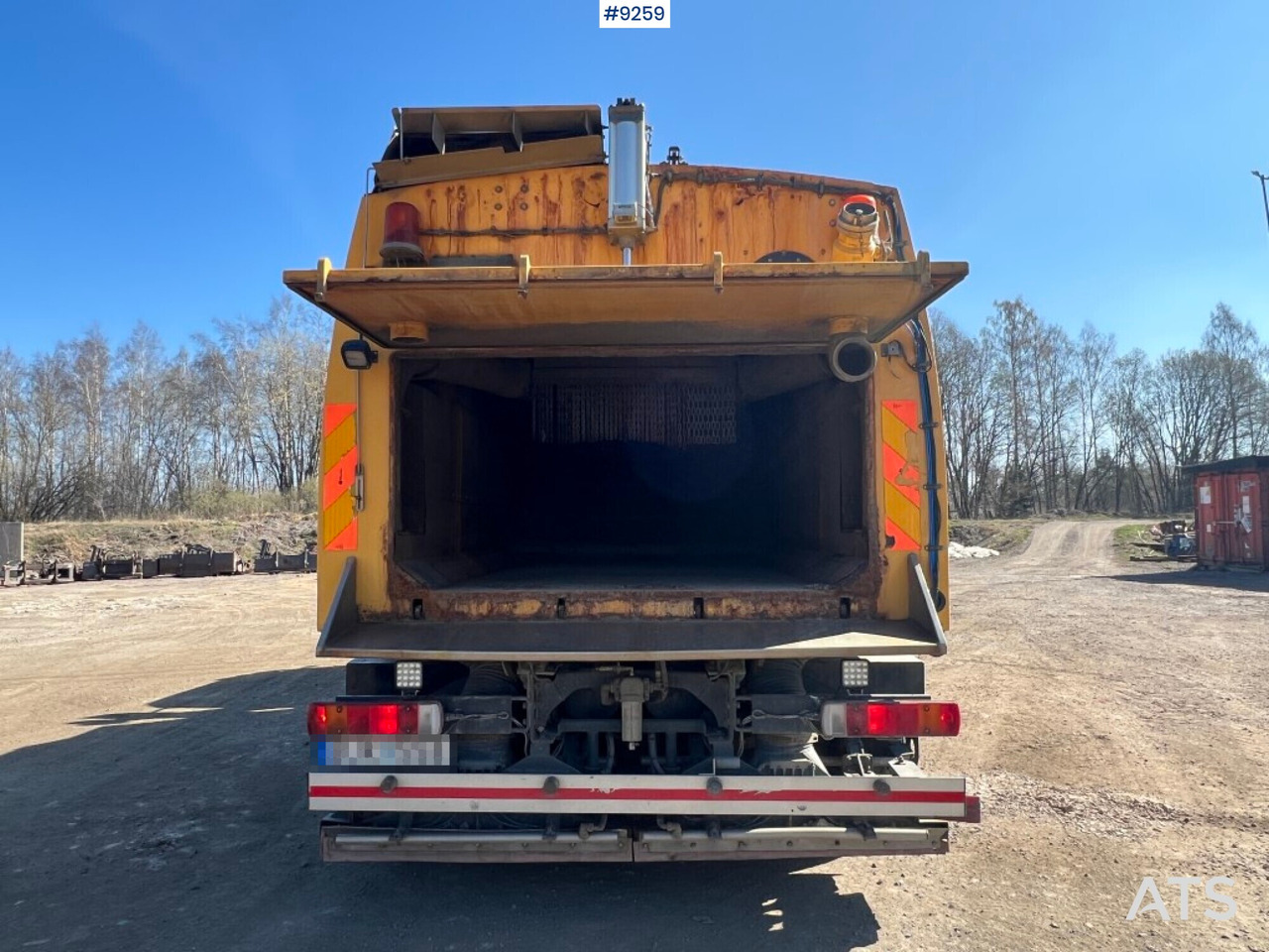 Scania sweeper truck with Johnston Beam sweeper (VIDEO) в лизинг Scania sweeper truck with Johnston Beam sweeper (VIDEO): фото 10
