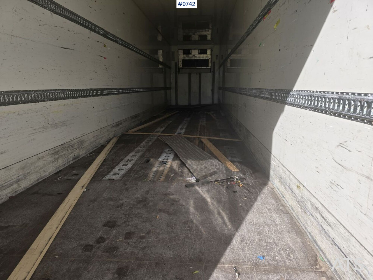 Talson-trailer BD1024 - Полуприцеп-рефрижератор: фото 4 Talson-trailer BD1024 - Полуприцеп-рефрижератор: фото 4