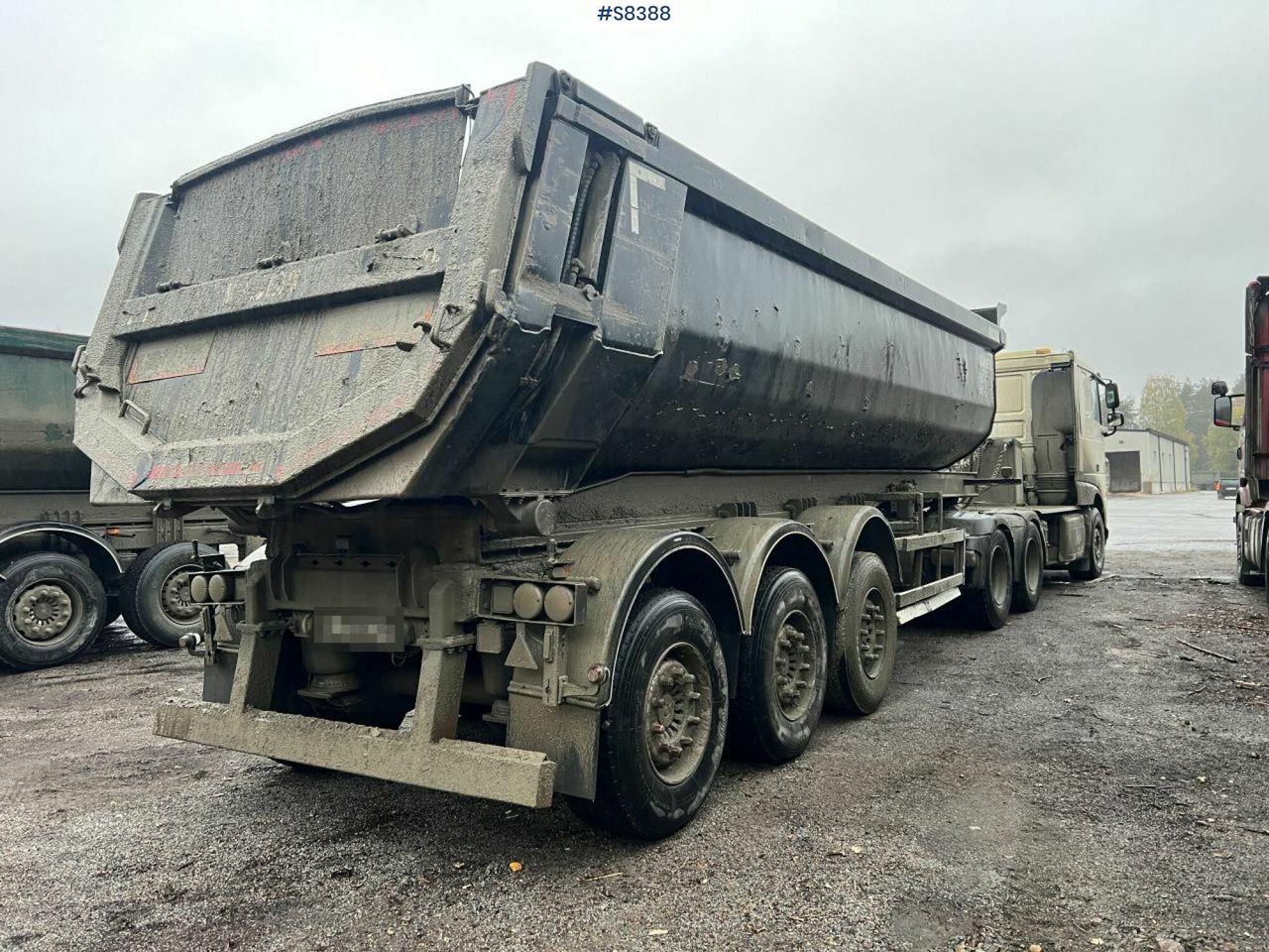 DAF XF 510 Tractor unit with Carnehl Tipper trailer - Тягач: фото 4 DAF XF 510 Tractor unit with Carnehl Tipper trailer - Тягач: фото 4