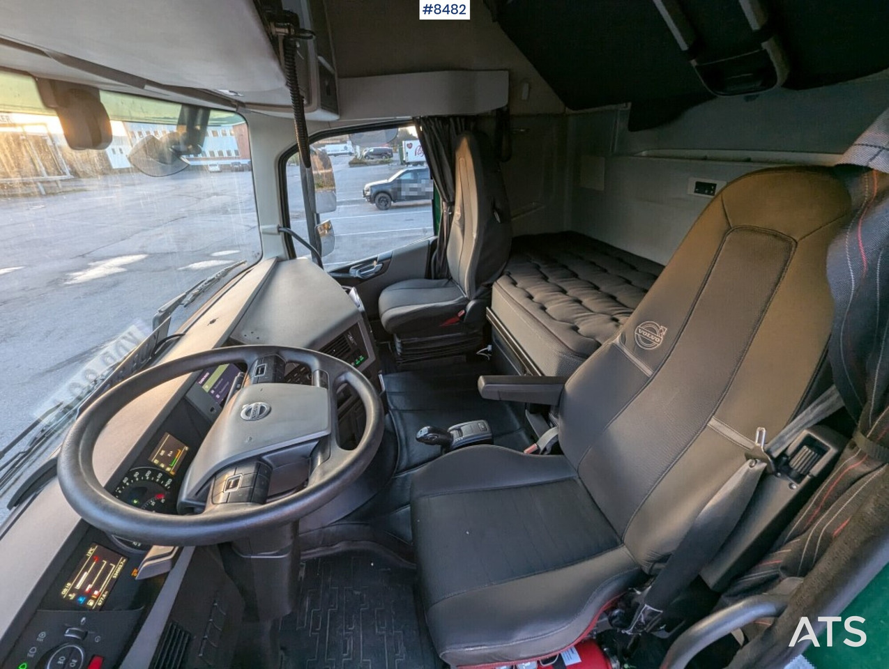 Tractor Unit Volvo FH460 Pusher - Тягач: фото 5 Tractor Unit Volvo FH460 Pusher - Тягач: фото 5