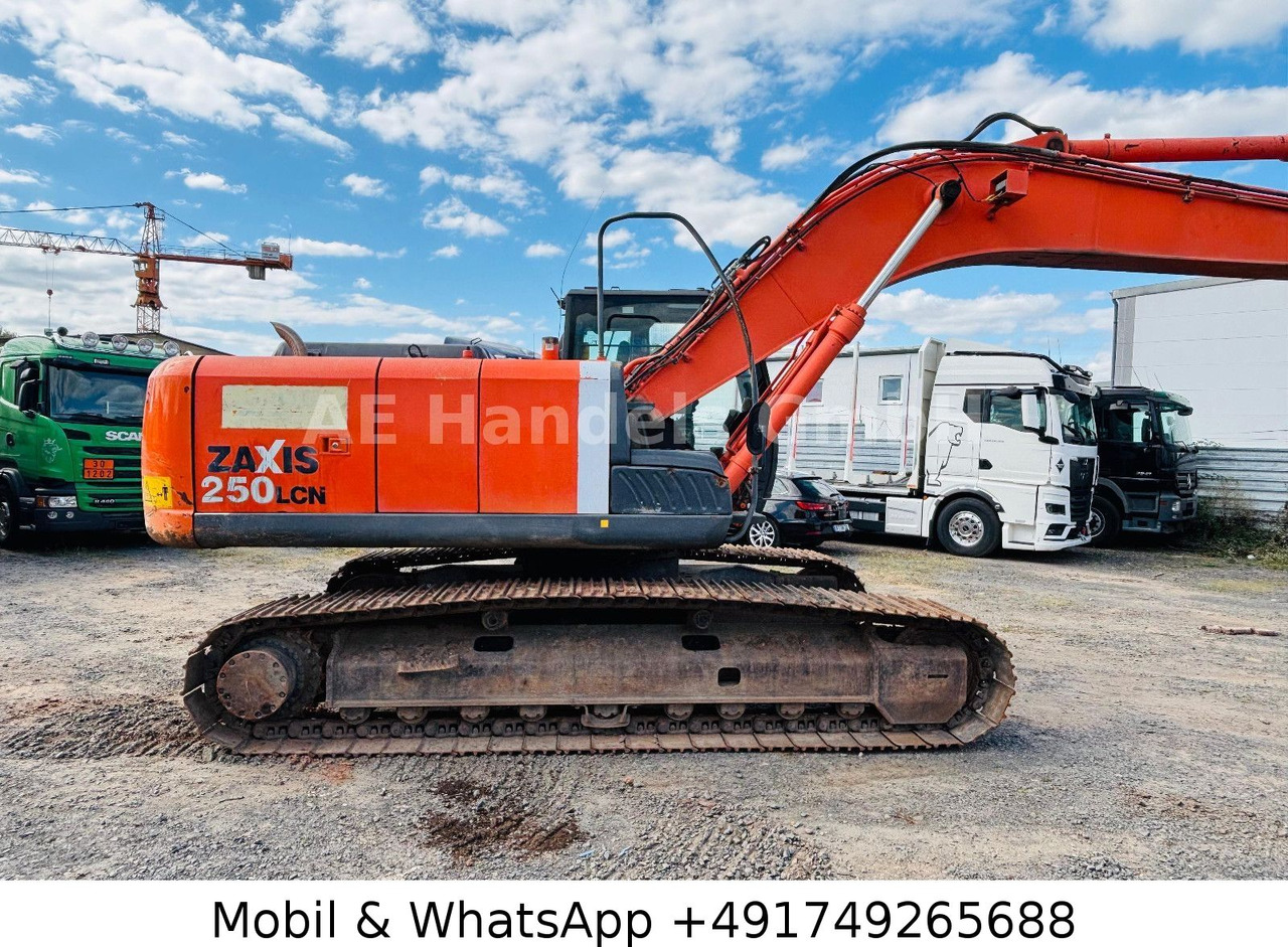 Hitachi ZX250LCN-3 *16.800 STD/Monoausleger/OilQuick - Гусеничный экскаватор: фото 4 Hitachi ZX250LCN-3 *16.800 STD/Monoausleger/OilQuick - Гусеничный экскаватор: фото 4
