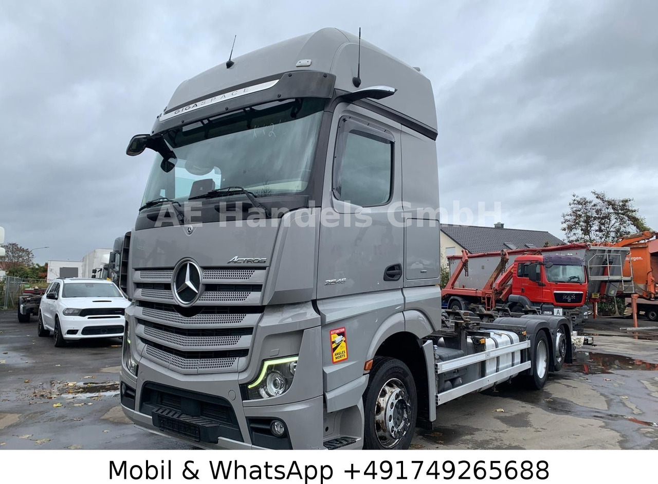 Mercedes-Benz Actros V 2545 BigSpace LL*Retarder/LBW/Lenk+Lift - Грузовик-контейнеровоз/ Сменный кузов: фото 1 Mercedes-Benz Actros V 2545 BigSpace LL*Retarder/LBW/Lenk+Lift - Грузовик-контейнеровоз/ Сменный кузов: фото 1