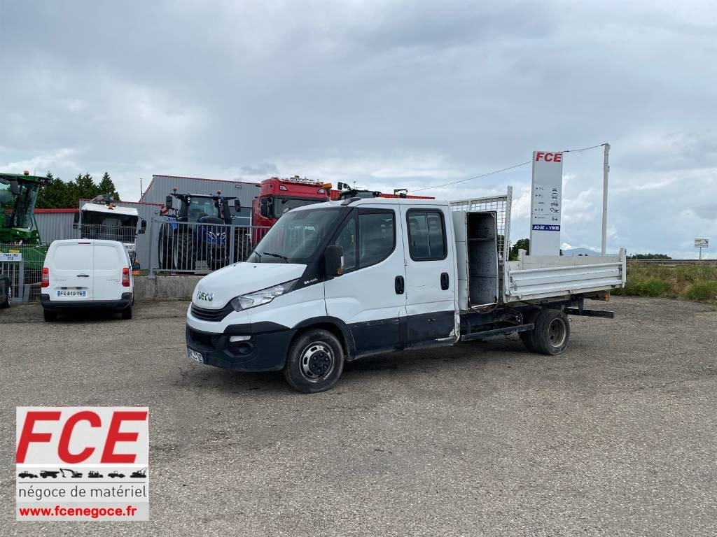 Iveco DAILY 35-140 C14 2.3D/140 / JPM VULCAIN endommagé - Малотоннажный самосвал, Грузопассажирский фургон: фото 1 Iveco DAILY 35-140 C14 2.3D/140 / JPM VULCAIN endommagé - Малотоннажный самосвал, Грузопассажирский фургон: фото 1