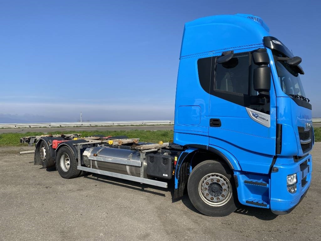 Iveco STRALIS 460NP LNG RETARDER - Грузовик-контейнеровоз/ Сменный кузов: фото 3 Iveco STRALIS 460NP LNG RETARDER - Грузовик-контейнеровоз/ Сменный кузов: фото 3