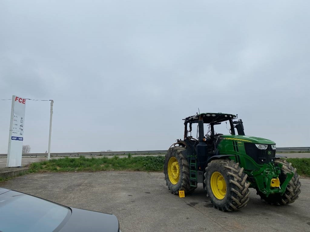 John Deere 6250 R / AutoPower endommagé - Трактор: фото 3 John Deere 6250 R / AutoPower endommagé - Трактор: фото 3