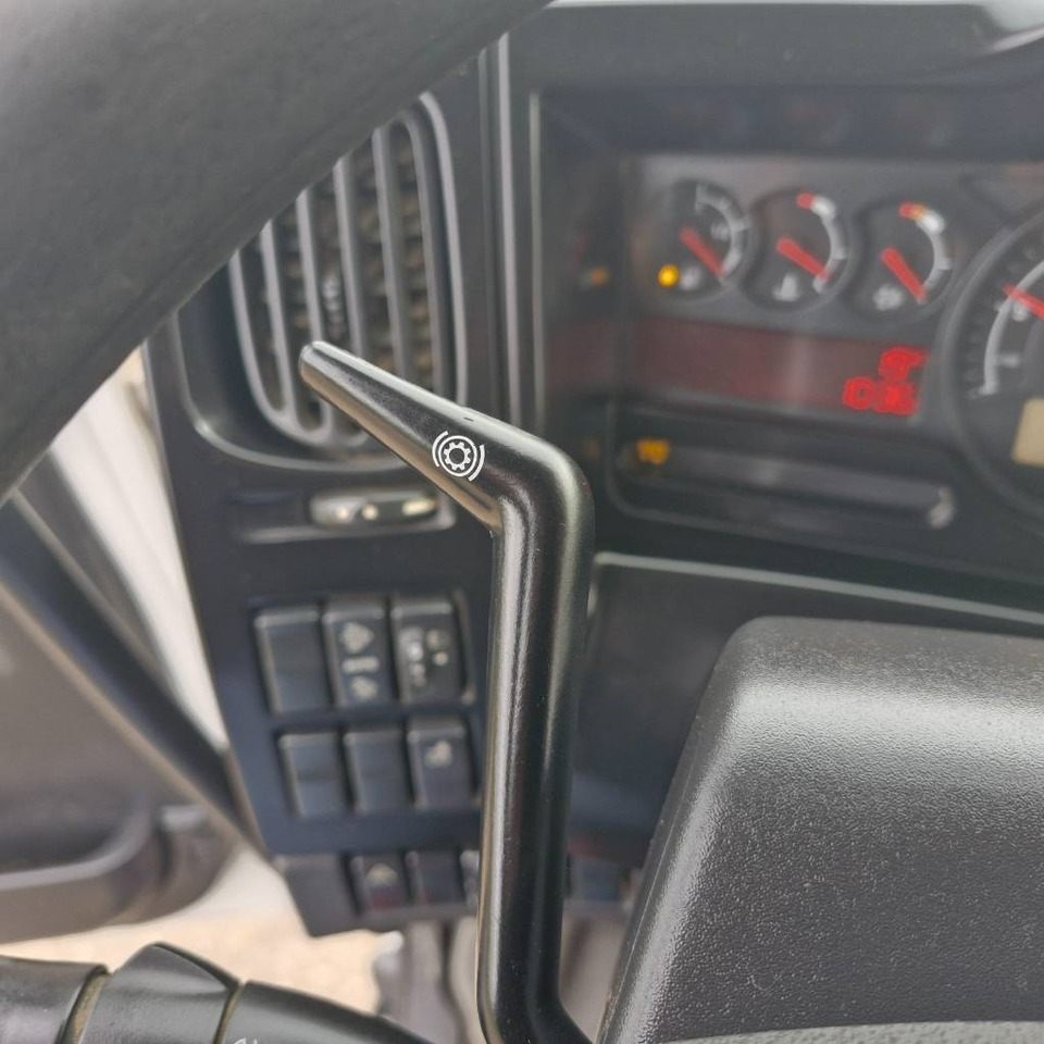 Крюковой мультилифт Renault D Wide 380: фото 15 Крюковой мультилифт Renault D Wide 380: фото 15