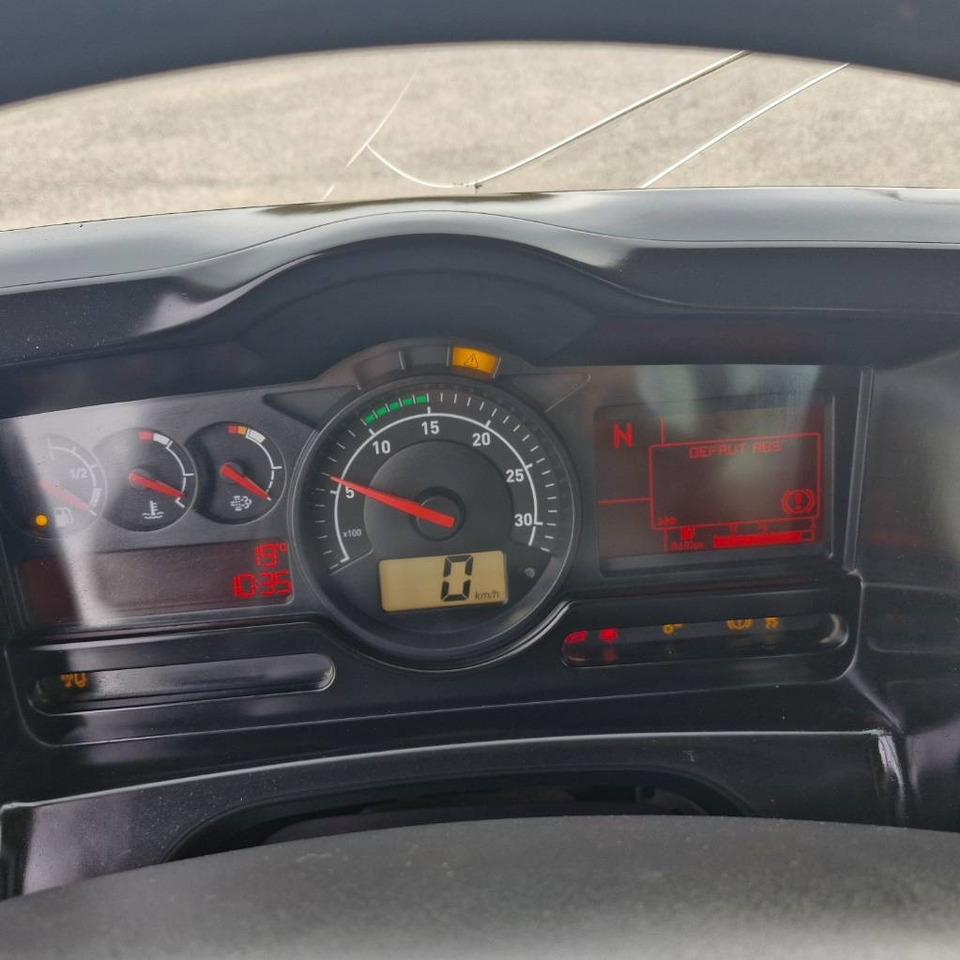 Крюковой мультилифт Renault D Wide 380: фото 10 Крюковой мультилифт Renault D Wide 380: фото 10