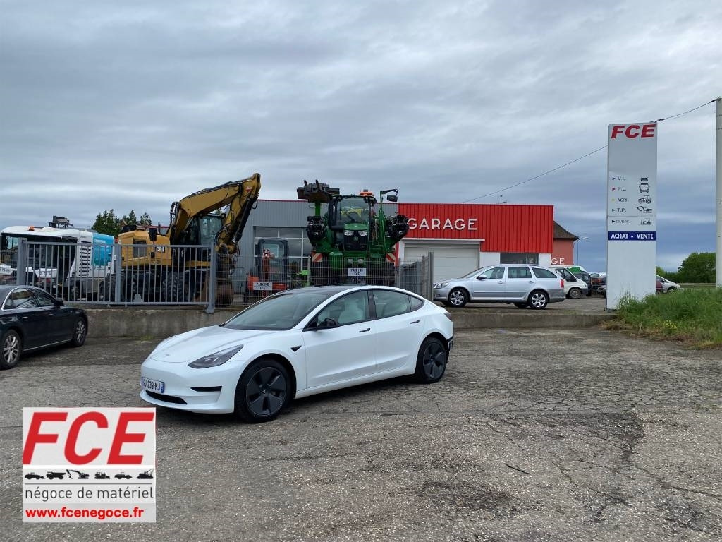 Tesla MODEL 3 5YJ3 - Rwd-Carte Grise Française endommagé - Легковой автомобиль: фото 1 Tesla MODEL 3 5YJ3 - Rwd-Carte Grise Française endommagé - Легковой автомобиль: фото 1