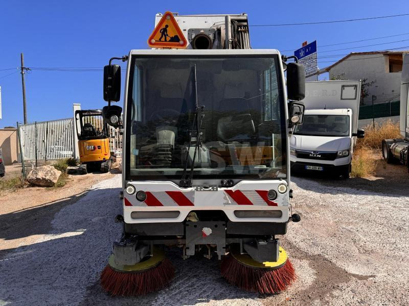 Bucher Schoerling CITYCAT 5006 - Подметально-уборочная машина: фото 2 Bucher Schoerling CITYCAT 5006 - Подметально-уборочная машина: фото 2