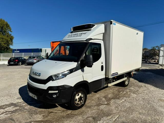 Iveco 35C16 CAISSE FRIGO LAMBERET ET CARRIER ET HAYON - Фургон-рефрижератор: фото 1 Iveco 35C16 CAISSE FRIGO LAMBERET ET CARRIER ET HAYON - Фургон-рефрижератор: фото 1