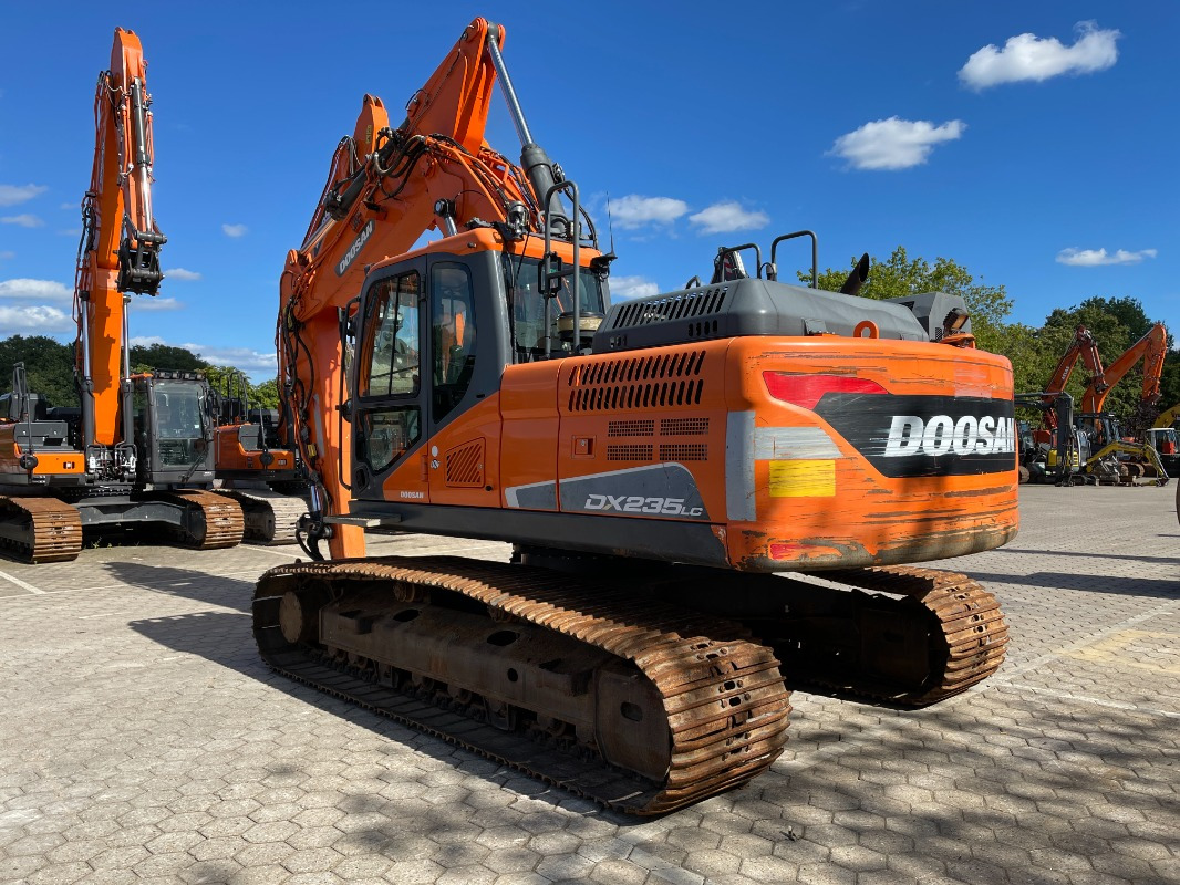 Doosan DX235LC-5 - Гусеничный экскаватор: фото 5 Doosan DX235LC-5 - Гусеничный экскаватор: фото 5