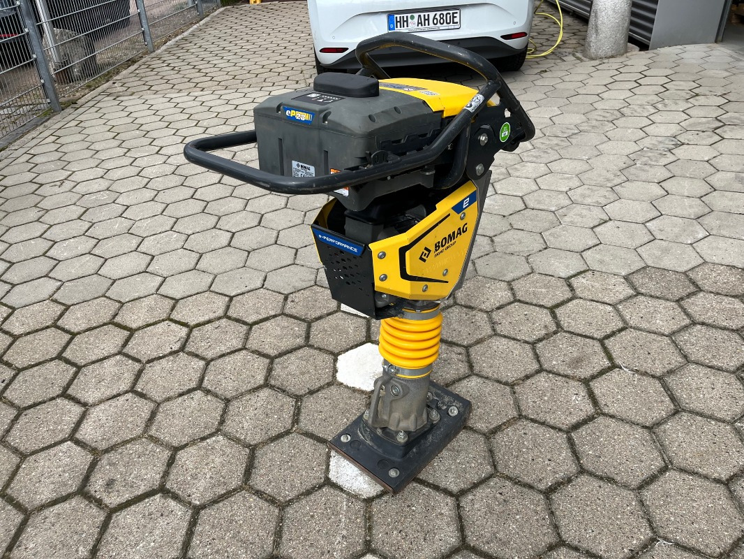 Bomag BT60E - Строительная техника: фото 2 Bomag BT60E - Строительная техника: фото 2