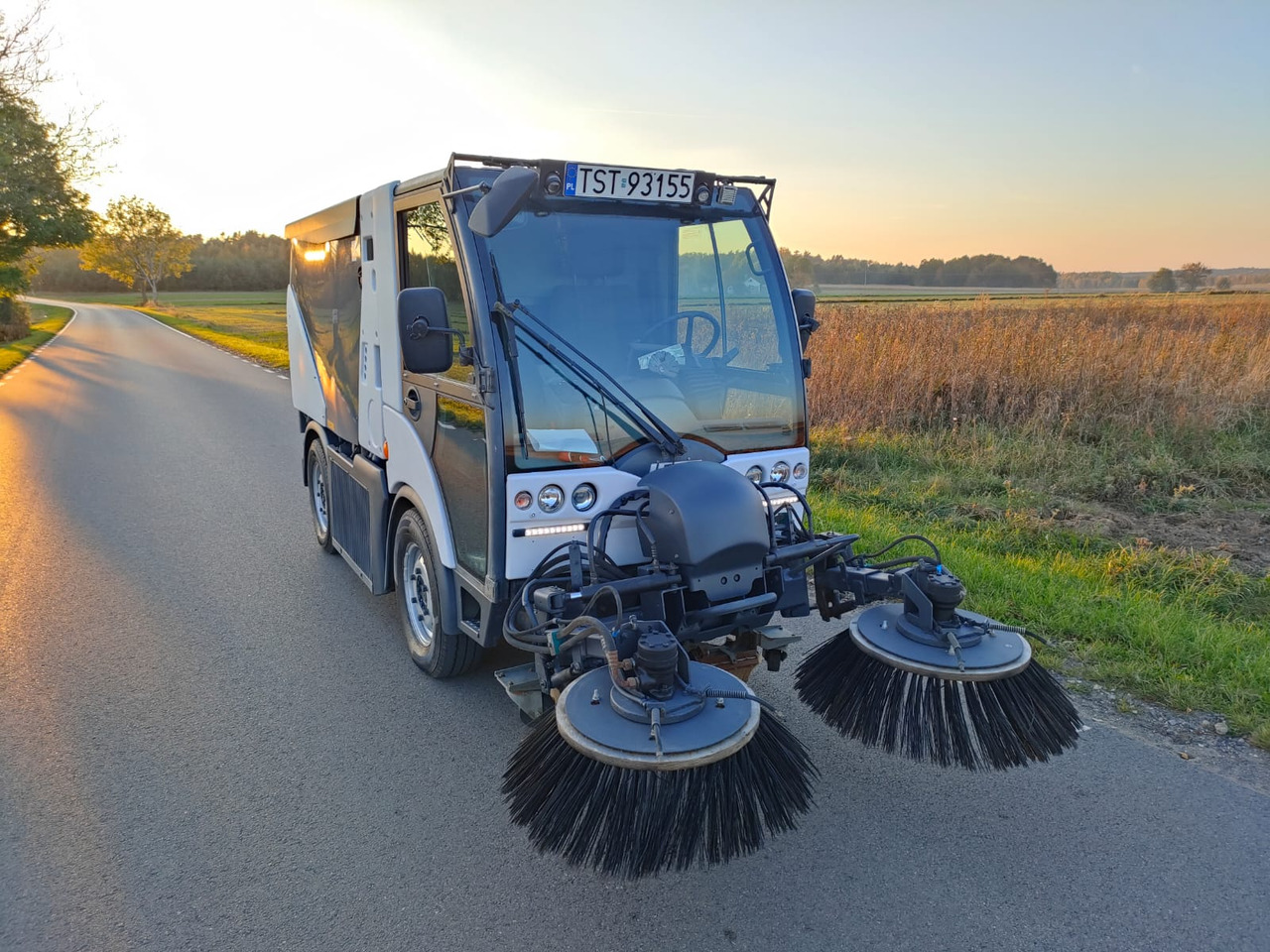HAKO CITYMASTER 2200 - Промышленная подметальная машина: фото 2 HAKO CITYMASTER 2200 - Промышленная подметальная машина: фото 2