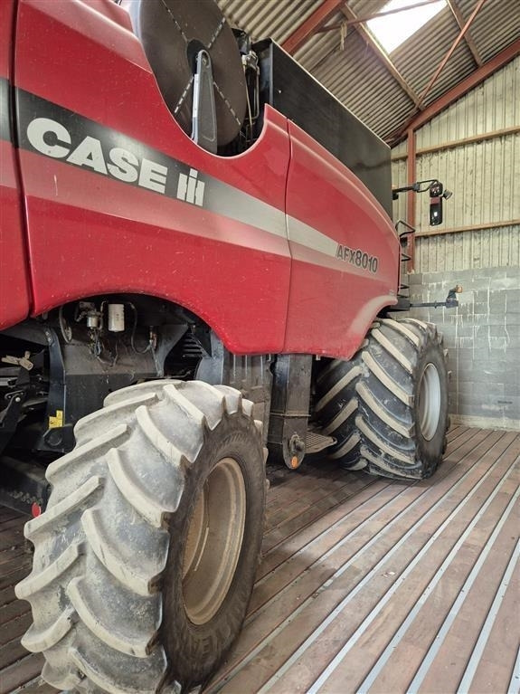Case IH Axial-Flow 8010 MacDon skærebord - Зерноуборочный комбайн: фото 2 Case IH Axial-Flow 8010 MacDon skærebord - Зерноуборочный комбайн: фото 2