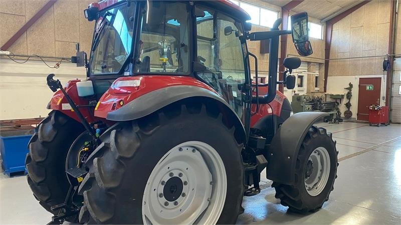 Case IH Farmall 100C - Трактор: фото 3 Case IH Farmall 100C - Трактор: фото 3