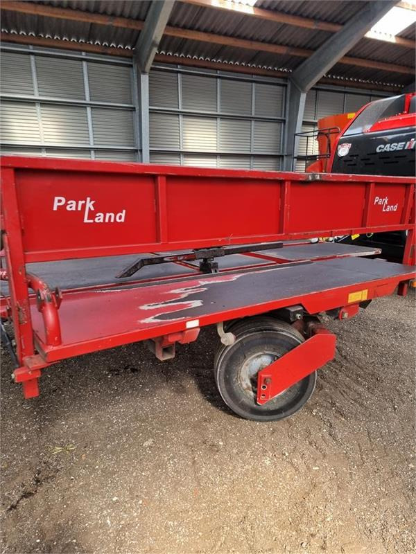 Massey Ferguson >190 bigpallepresser Parkland Ballevogn - Пресс-подборщик тюковый: фото 5 Massey Ferguson >190 bigpallepresser Parkland Ballevogn - Пресс-подборщик тюковый: фото 5