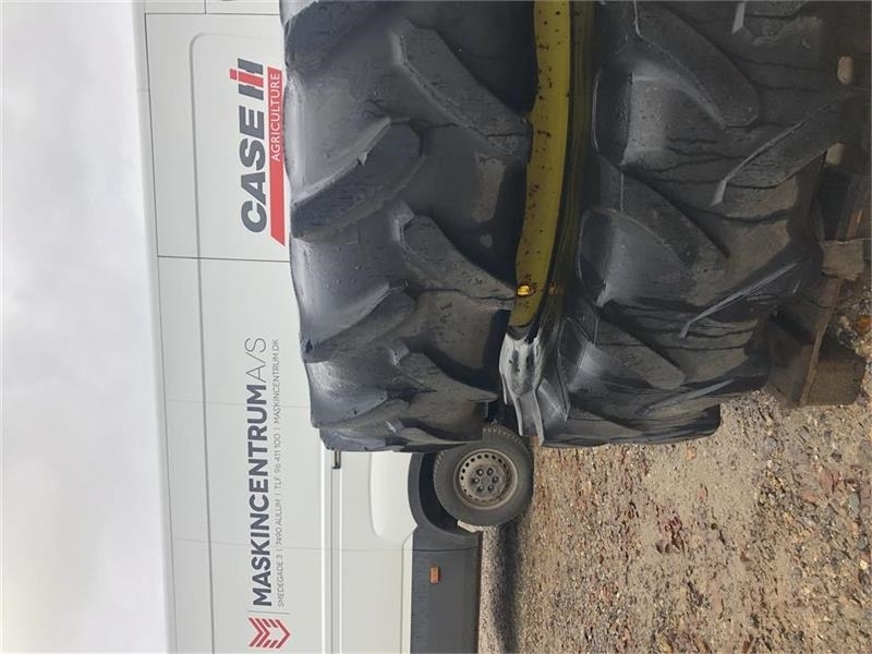 Michelin 14.9 R38 - Шина: фото 1 Michelin 14.9 R38 - Шина: фото 1
