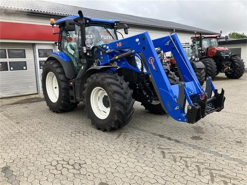 New Holland T6.175 AC - Трактор: фото 1 New Holland T6.175 AC - Трактор: фото 1
