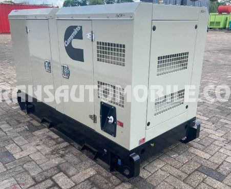 Cummins 220 KVA 34.0L DIESEL - EXPORT OUT EU - Электрогенератор: фото 1 Cummins 220 KVA 34.0L DIESEL - EXPORT OUT EU - Электрогенератор: фото 1